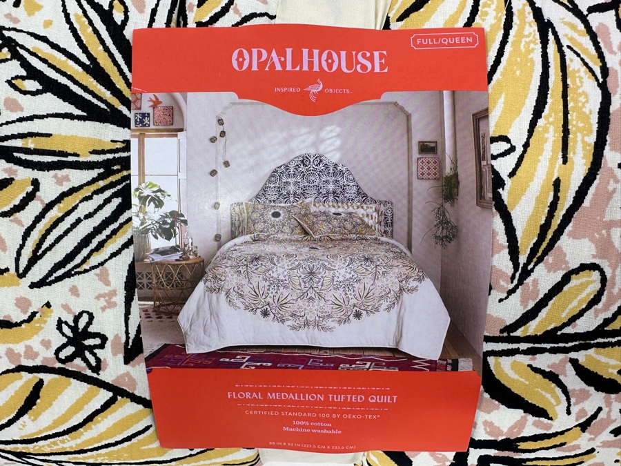 Just Added - New Opal House Floral Medallion Tufted Quilt Full/Queen [Photo 2]