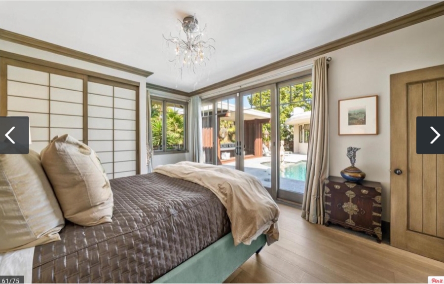 Just Added - Queen Size Velvet Bed [Photo 3]