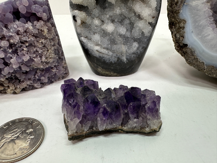 (5) Collection Of Various Rocks / Geodes [Photo 5]