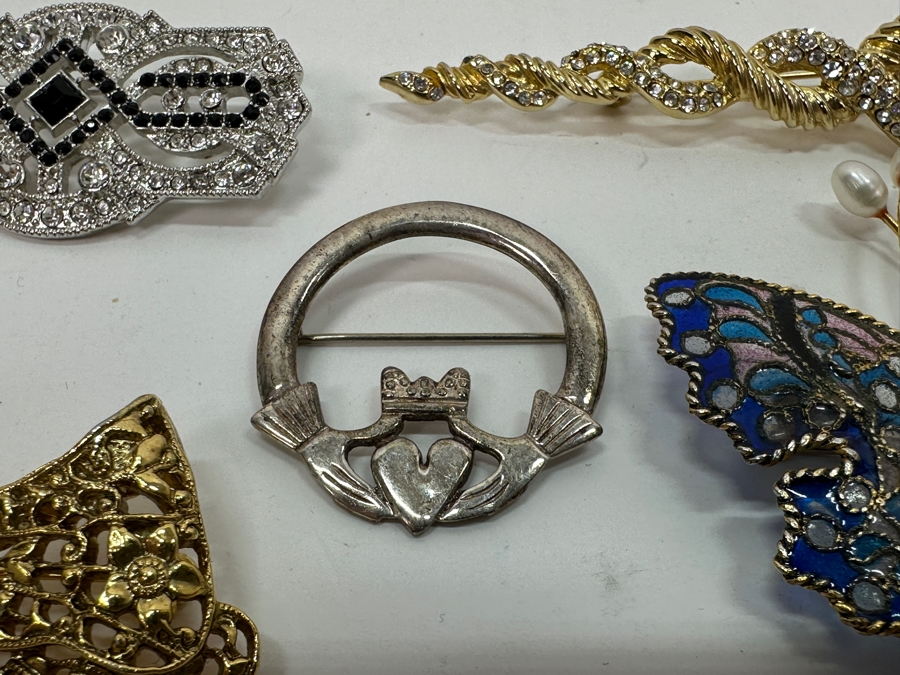 (1) Sterling Silver Brooch Pin (Center) & (4) Costume Brooches Pins [Photo 3]