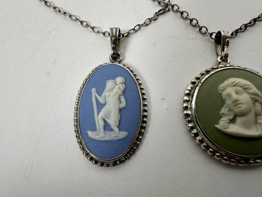 Pair Of Sterling Silver 18' Necklaces With Sterling Silver / Wedgwood England Pendants 8.8g [Photo 3]
