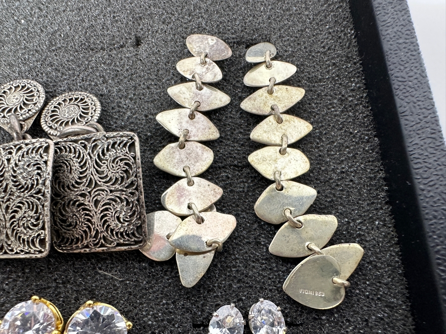 (21) Pairs Of Sterling Silver Earrings 68.7g [Photo 12]