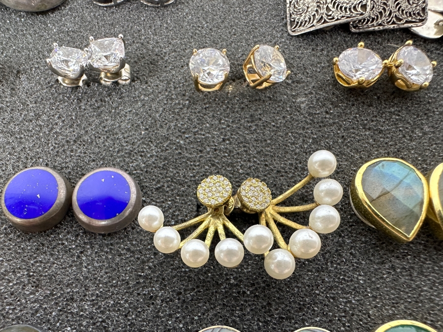 (21) Pairs Of Sterling Silver Earrings 68.7g [Photo 6]