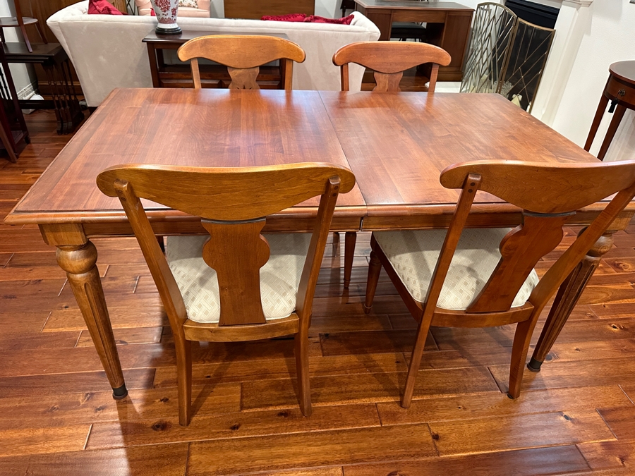 Ethan Allen Country Crossings Dining Room Set With Dining Table 40' X 65.5' X 30'H With Two 20' Extension Leaves And Four Chairs Estimated Retail $4,000-$5,000 [Photo 2]