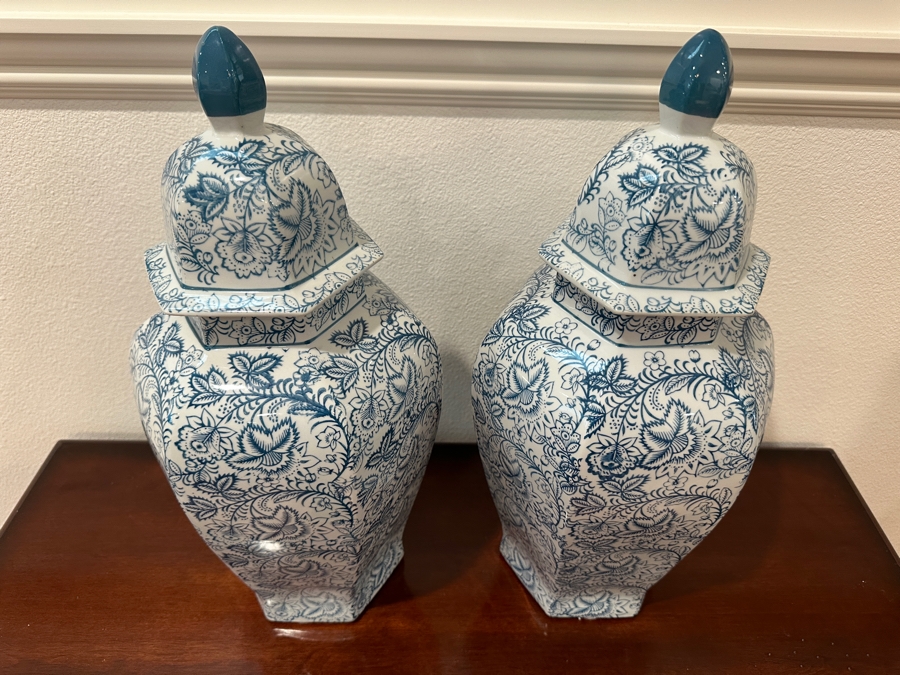 Pair Of Decorative Chinoiserie Blue & White Jars With Lids 18.5'H [Photo 3]