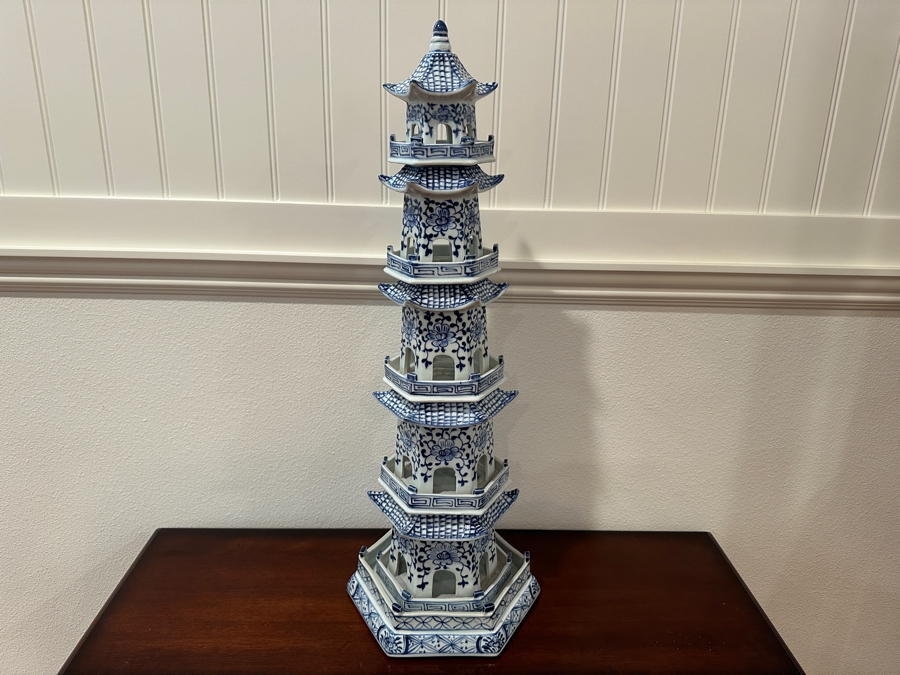 Large Decorative Chinoiserie Blue & White Pagoda Statue 28.5'H [Photo 2]