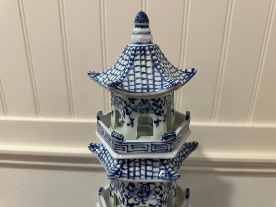 Large Decorative Chinoiserie Blue & White Pagoda Statue 28.5'H [Photo 3]