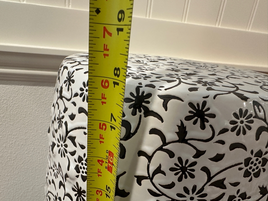 Safavieh Flower & Vine Ceramic Decorative Garden Stool 18'H [Photo 5]