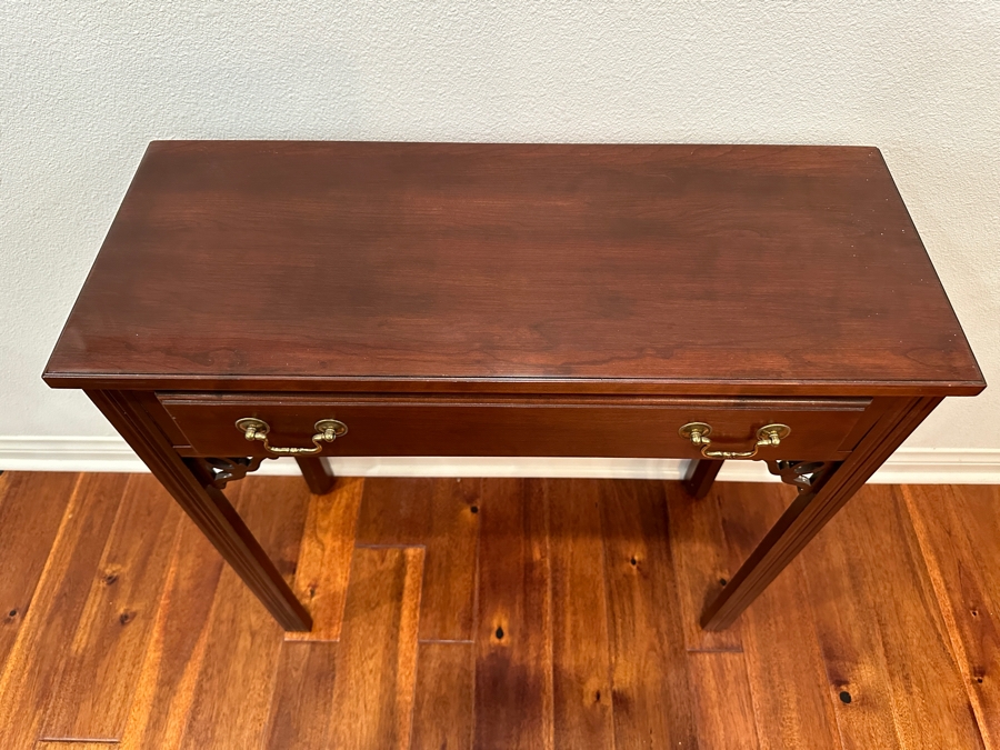 Ethan Allen 1-Drawer Console Table 28W X 11D X 28H [Photo 4]