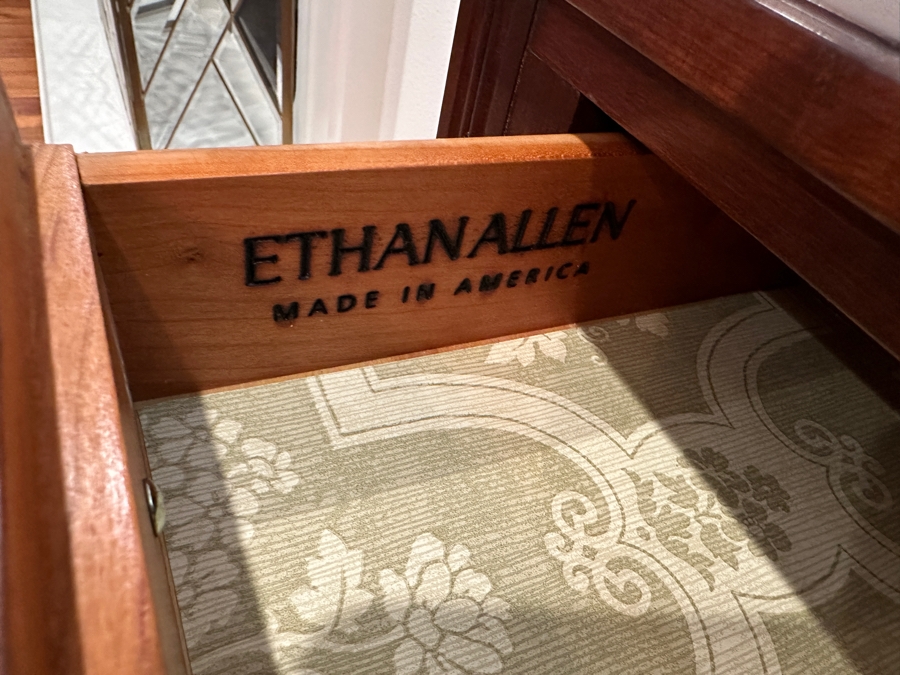 Ethan Allen 1-Drawer Console Table 28W X 11D X 28H [Photo 5]