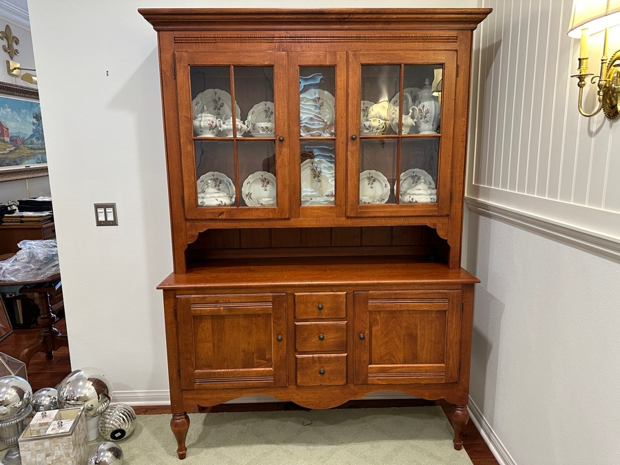 Ethan Allen Country Crossings China Cabinet Hutch 56W X 19D X 78.5H [Photo 4]