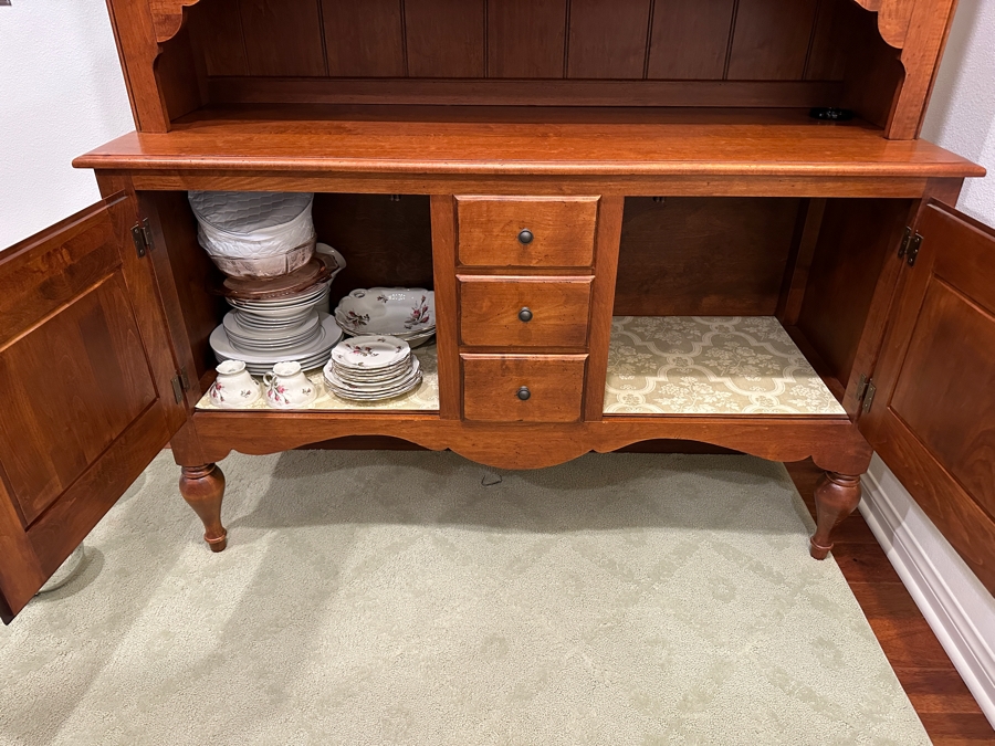 Ethan Allen Country Crossings China Cabinet Hutch 56W X 19D X 78.5H [Photo 9]