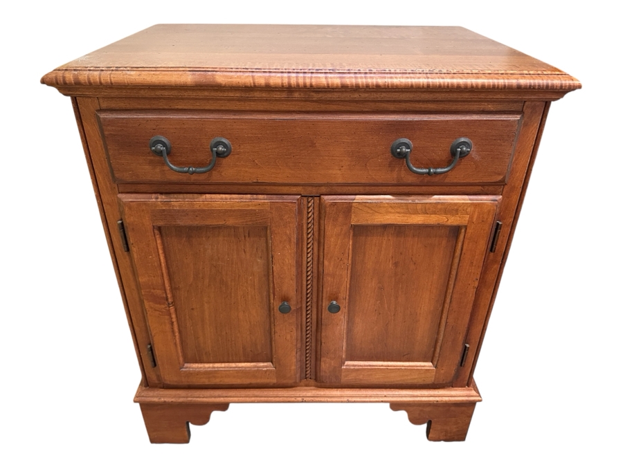 Pair Of Ethan Allen Country Crossings Nightstands Bedside Tables 25W X 17D X 28H [Photo 1]