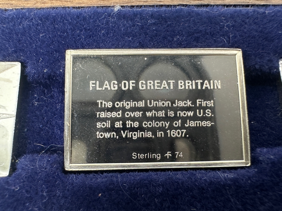 (42) Sterling Silver Ingots Franklin Mint Flags Of America Set With Official And Sovereign United States Flags (No Glass Top To Case) 12 X 5.5 Total Sterling Silver Weight 6.9oz [Photo 17]