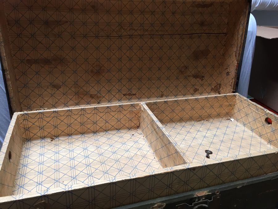 Vintage Trunk with Key [Photo 12]