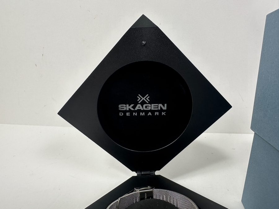 Pair Of Men's Skagen Denmark Wrist Watches [Photo 6]