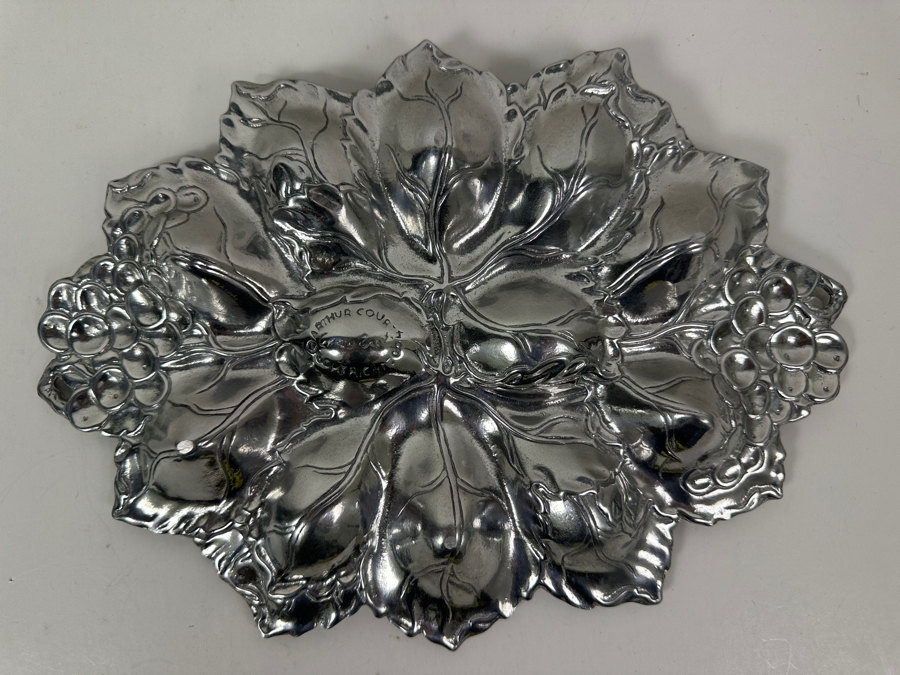 Arthur Court Grape Deviled Egg Holder 12.5 X 9 [Photo 3]