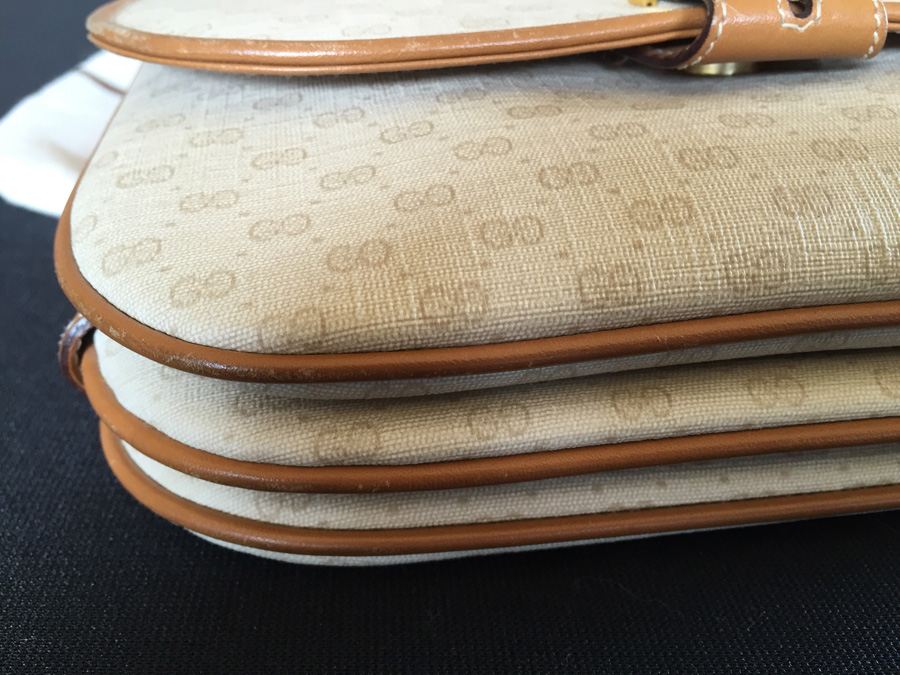 GUCCI Handbag with GUCCI Dust Cover [Photo 7]