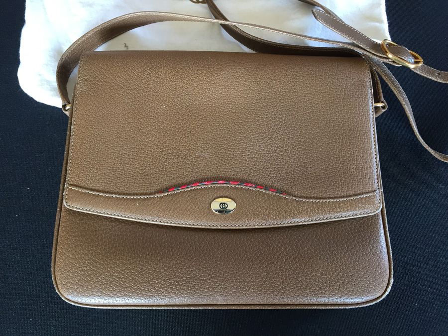 GUCCI Handbag with GUCCI Dust Cover [Photo 6]