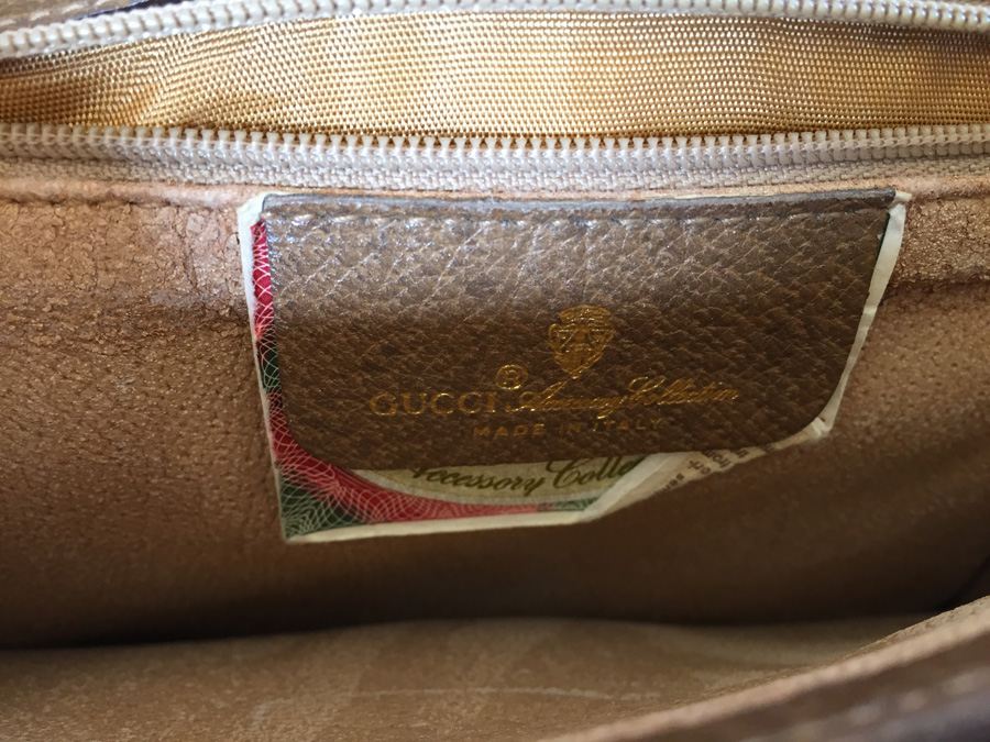 GUCCI Handbag with GUCCI Dust Cover [Photo 11]