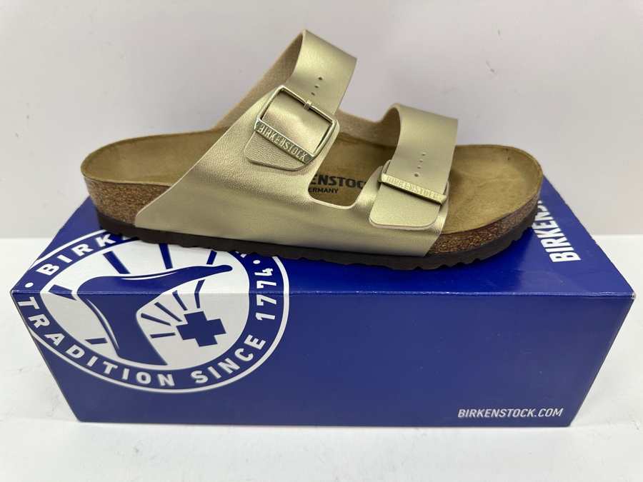 New Pair Of Birkenstock Sandals Arizona BS Gold Women's Size 9 [Photo 3]