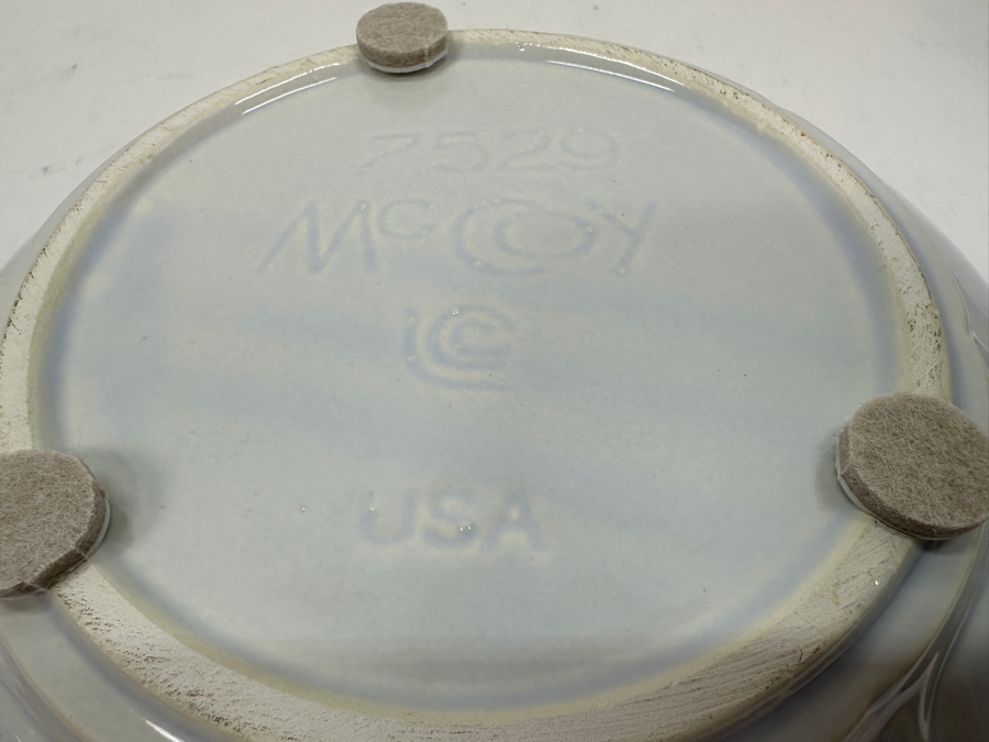 McCoy USA Pottery Pitcher 9.5H And Basin Bowl 11.5W Set [Photo 10]