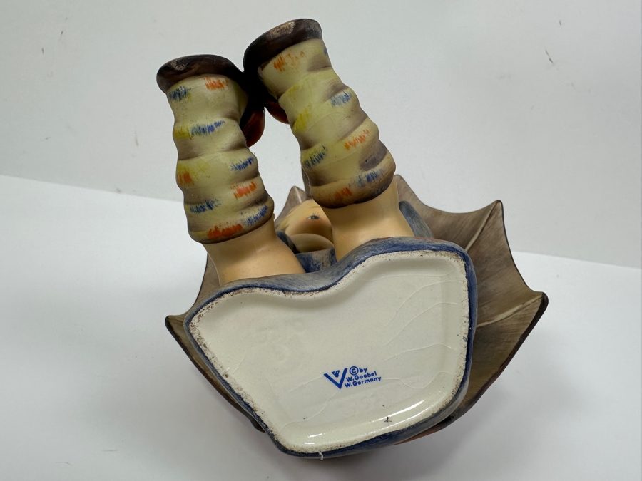 Vintage Hummel Girl With Umbrella Figurine 5H [Photo 7]