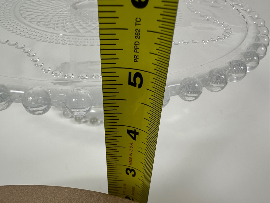 New Nordic Ware Heritage Bundt Pan 10' With Glass Cake Stand 12W X 4H [Photo 14]