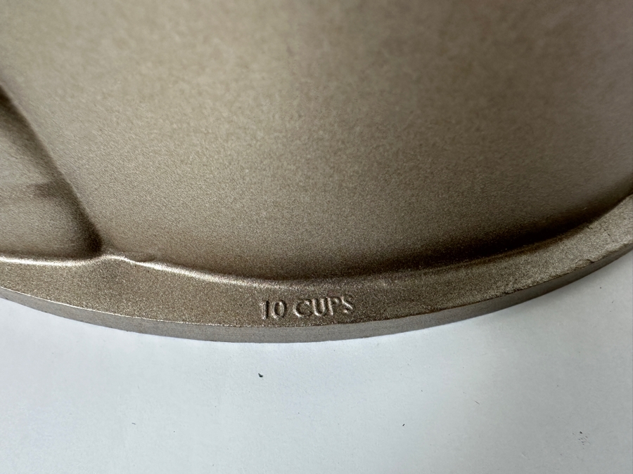 New Nordic Ware Rose Bundt Pan 9' [Photo 6]