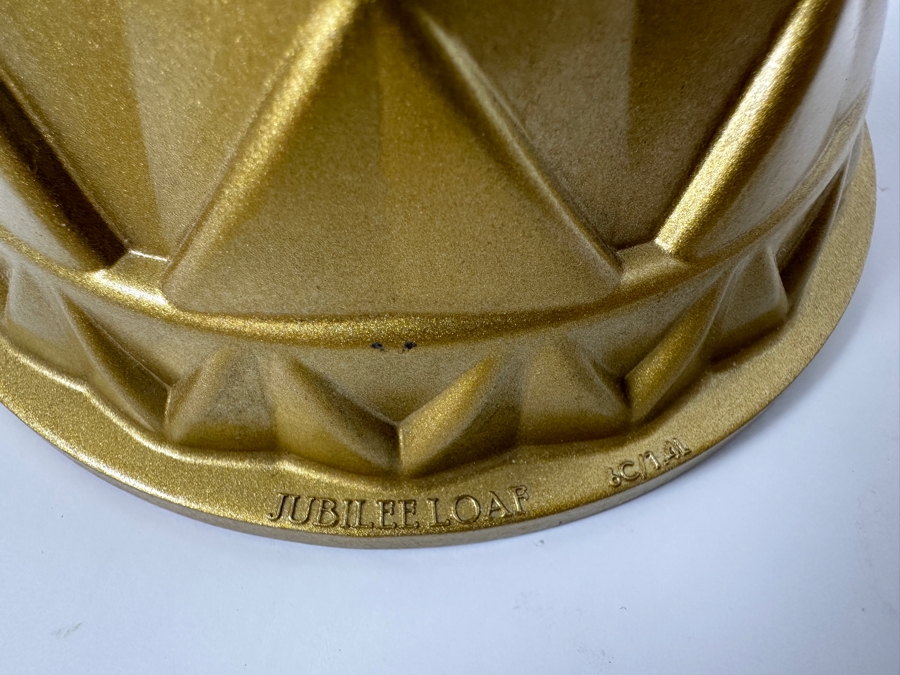 New Nordic Ware Pumpkin Wheat Loaf Pan 12' & Jubilee Loaf Pan 10' [Photo 8]