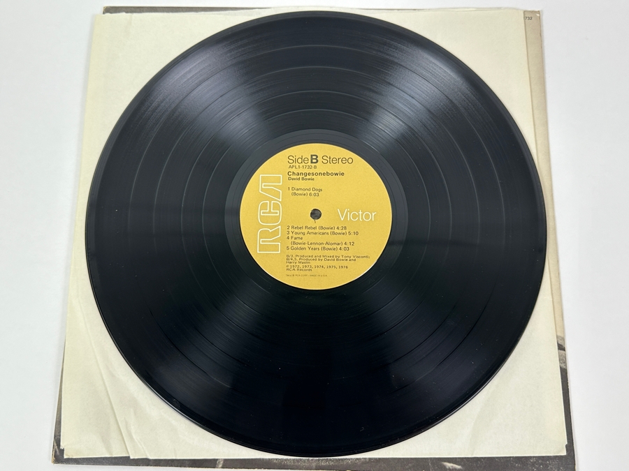Vintage David Bowie ChangesOneBowie Vinyl Record [Photo 5]