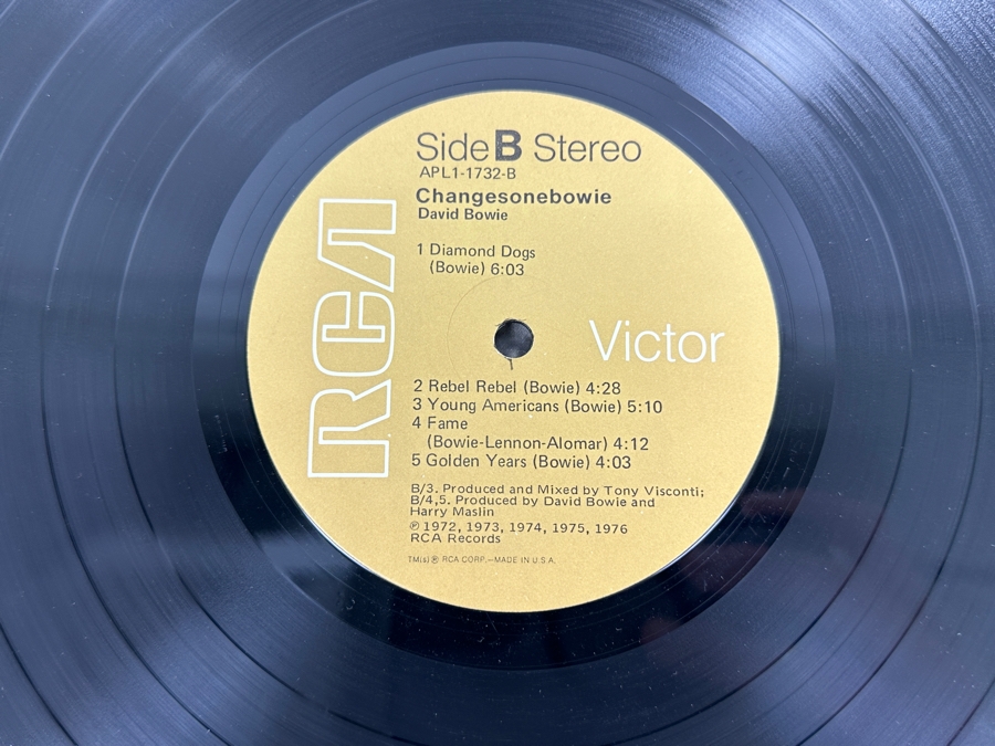 Vintage David Bowie ChangesOneBowie Vinyl Record [Photo 6]