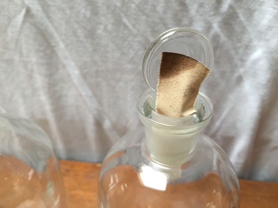 HUGE Vintage Chemistry Lab with Pyrex Glass and Vintage Bottles [Photo 37]