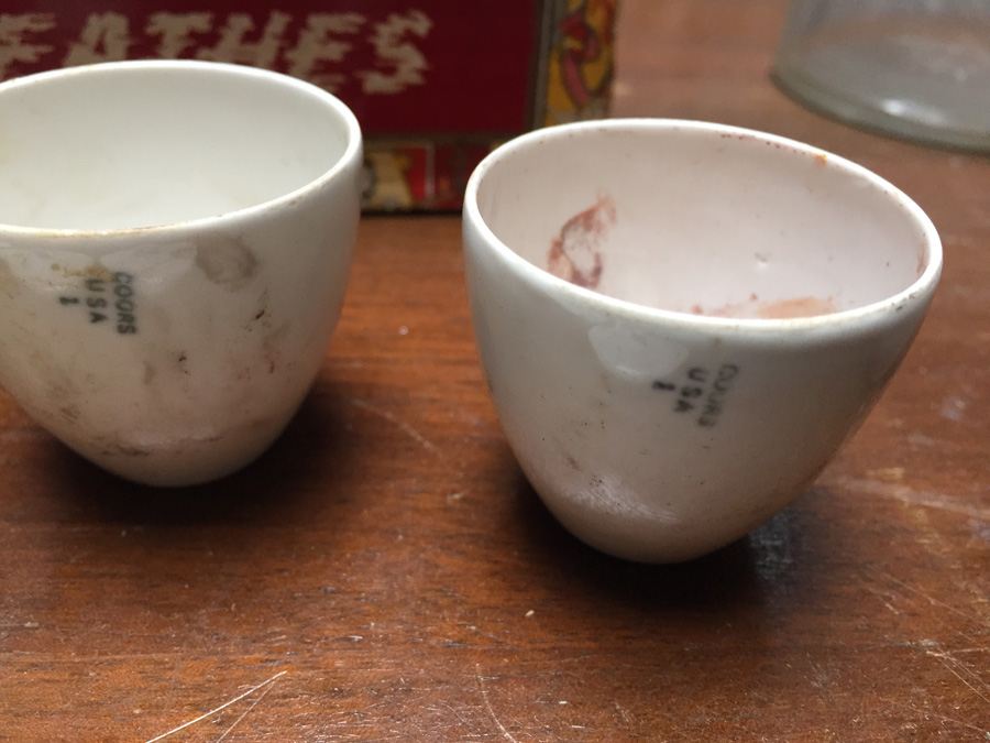 HUGE Vintage Chemistry Lab with Pyrex Glass and Vintage Bottles [Photo 61]