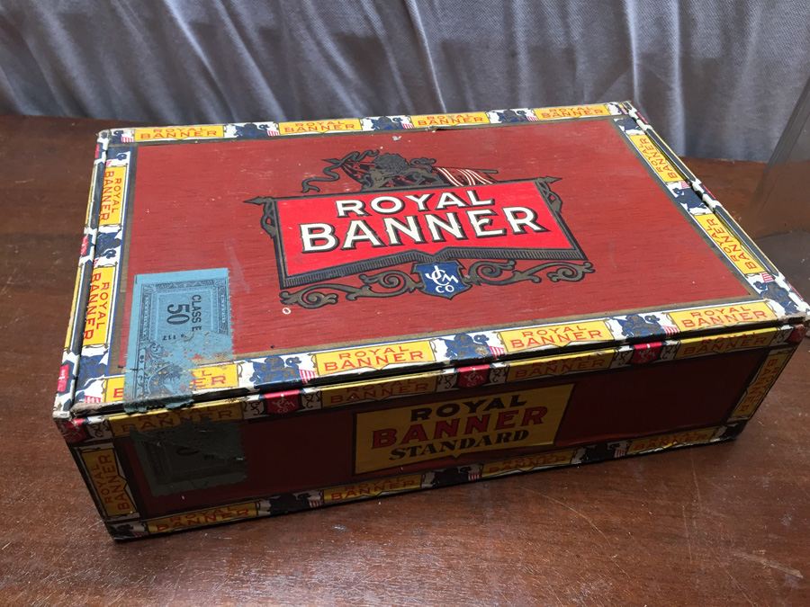 HUGE Vintage Chemistry Lab with Pyrex Glass and Vintage Bottles [Photo 46]