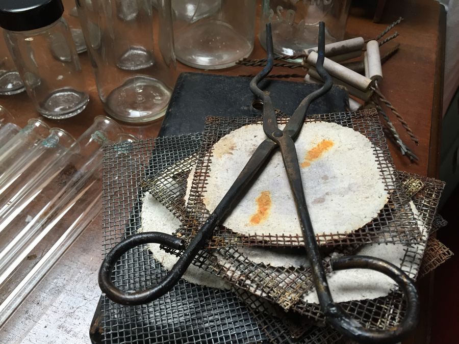 HUGE Vintage Chemistry Lab with Pyrex Glass and Vintage Bottles [Photo 4]