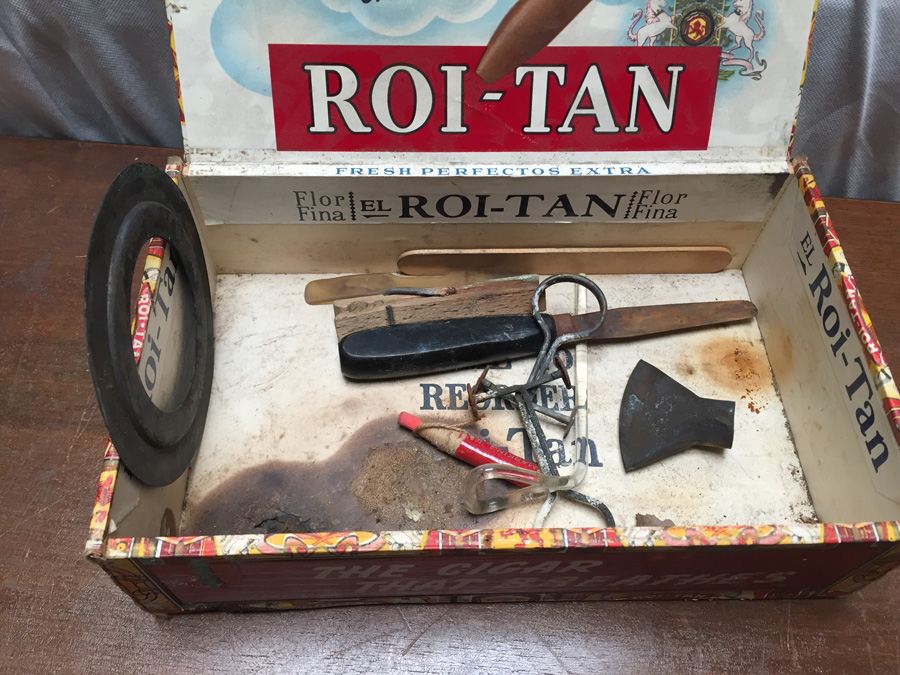 HUGE Vintage Chemistry Lab with Pyrex Glass and Vintage Bottles [Photo 58]