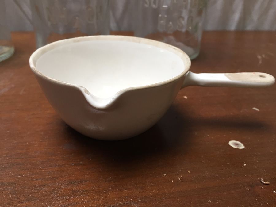 HUGE Vintage Chemistry Lab with Pyrex Glass and Vintage Bottles [Photo 64]