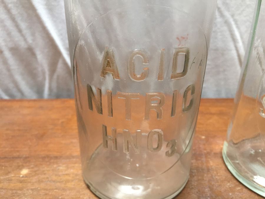 HUGE Vintage Chemistry Lab with Pyrex Glass and Vintage Bottles [Photo 43]