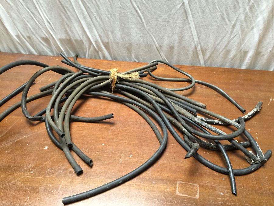 HUGE Vintage Chemistry Lab with Pyrex Glass and Vintage Bottles [Photo 67]