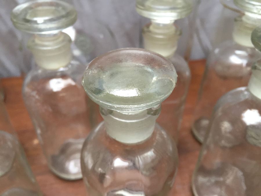 HUGE Vintage Chemistry Lab with Pyrex Glass and Vintage Bottles [Photo 26]