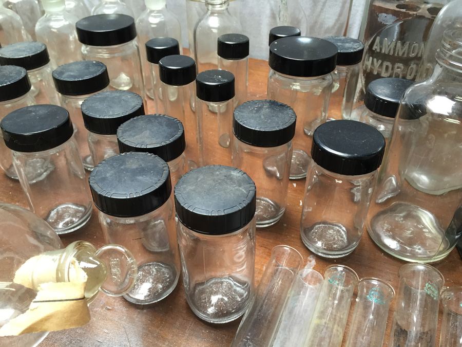 HUGE Vintage Chemistry Lab with Pyrex Glass and Vintage Bottles [Photo 7]