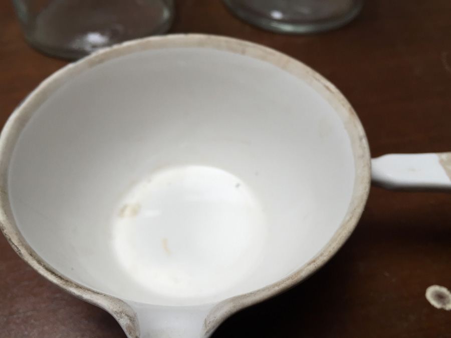 HUGE Vintage Chemistry Lab with Pyrex Glass and Vintage Bottles [Photo 65]