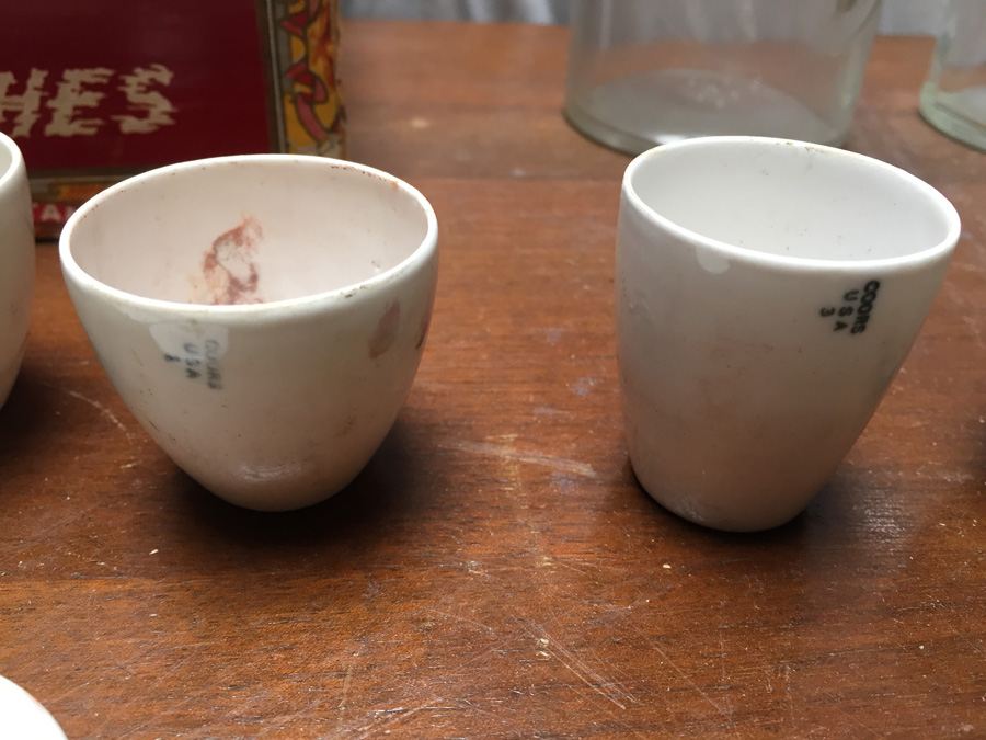 HUGE Vintage Chemistry Lab with Pyrex Glass and Vintage Bottles [Photo 59]