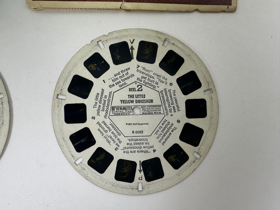Vintage Sawyer's View-Master With The Little Yellow Dinosaur 21 Stereo Pictures [Photo 7]