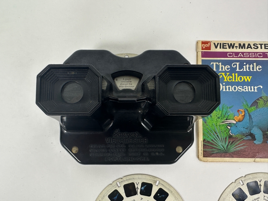 Vintage Sawyer's View-Master With The Little Yellow Dinosaur 21 Stereo Pictures [Photo 3]