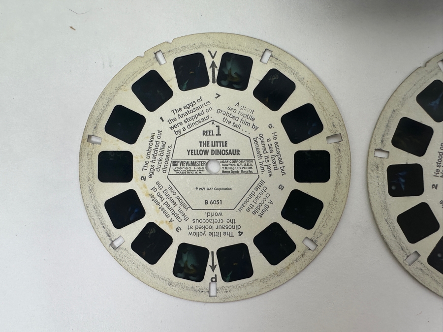 Vintage Sawyer's View-Master With The Little Yellow Dinosaur 21 Stereo Pictures [Photo 8]