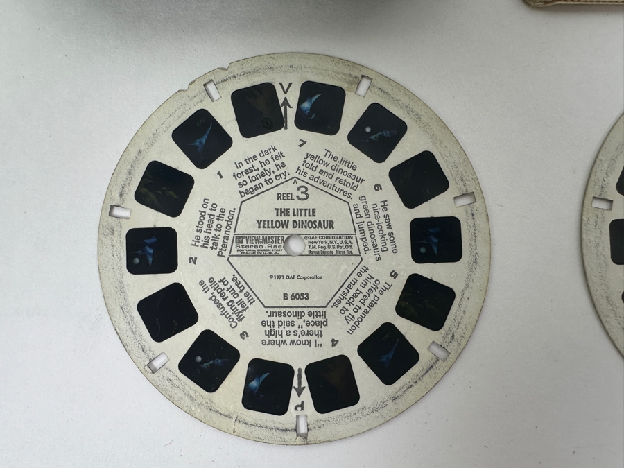 Vintage Sawyer's View-Master With The Little Yellow Dinosaur 21 Stereo Pictures [Photo 6]
