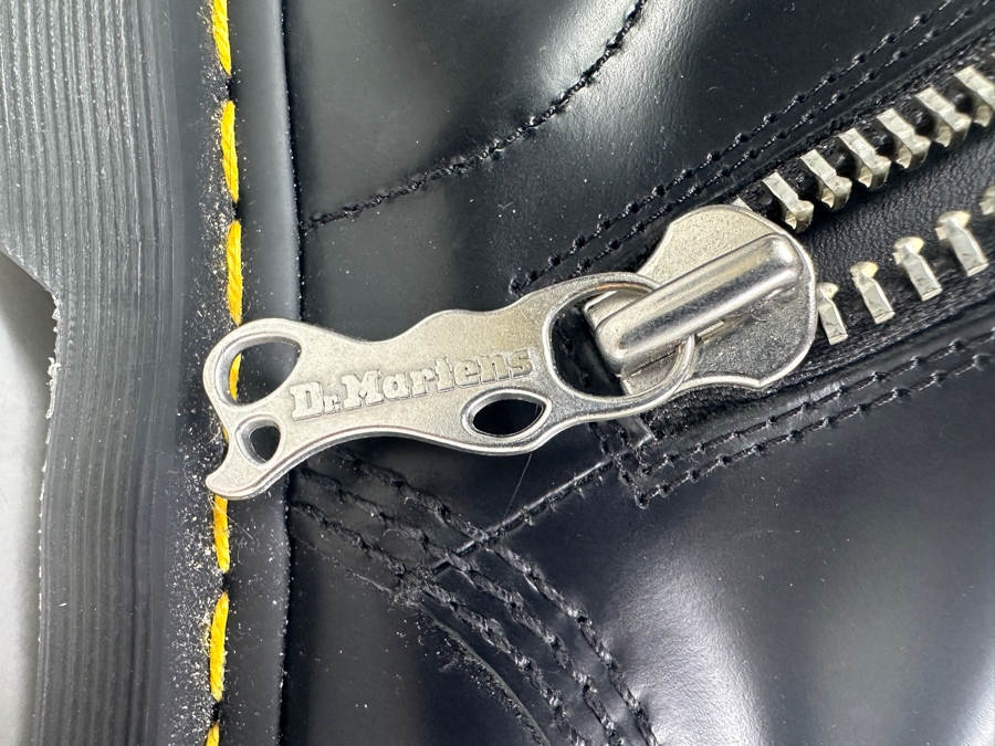 New Dr. Martens Boots Size 42 - US Men's 9 /US Women's 11 [Photo 4]