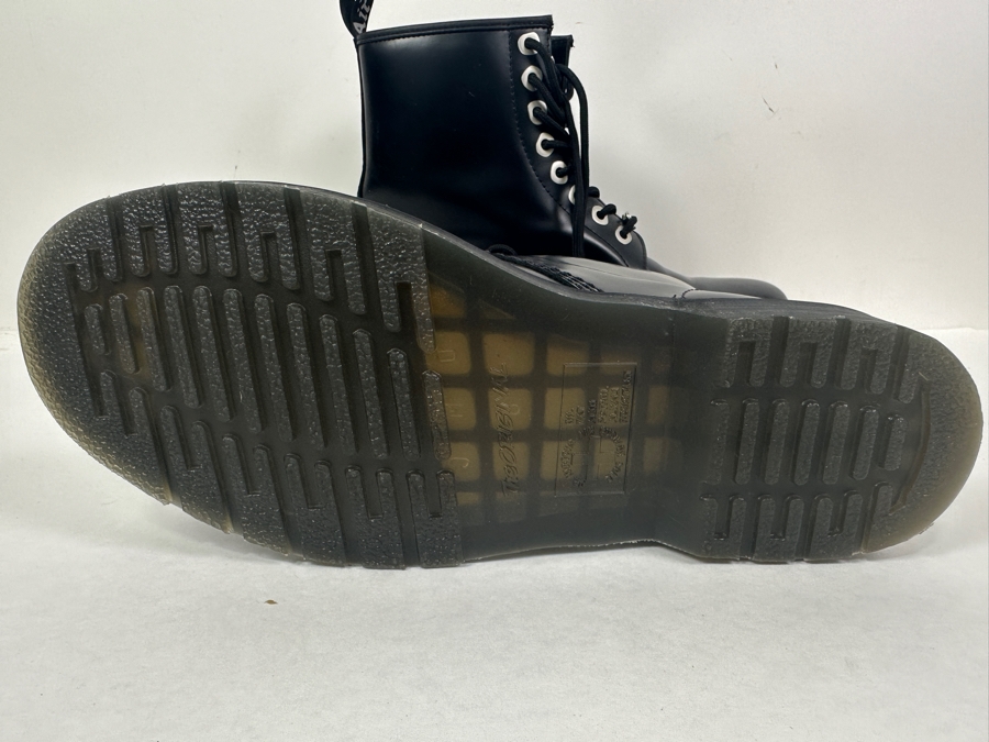 New Dr. Martens Boots Size 42 - US Men's 9 /US Women's 11 [Photo 6]
